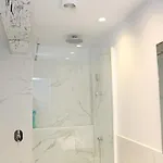 Apartamento Piso Reformado Frente A La Catedral *