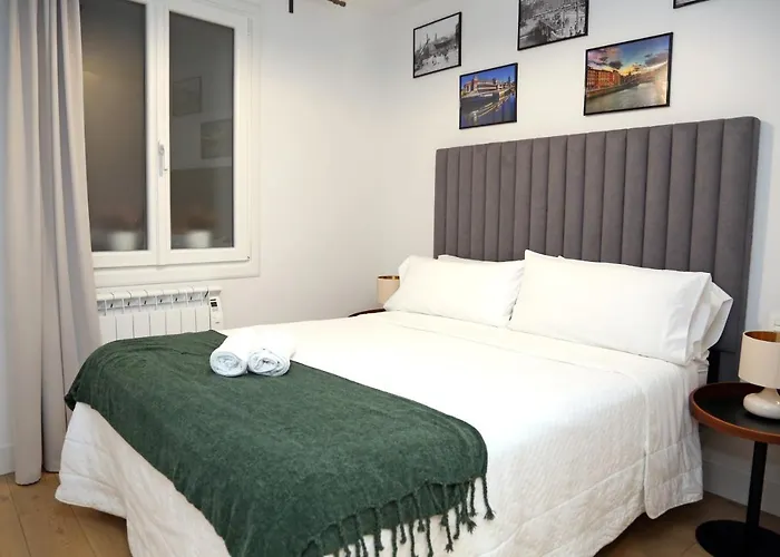 Piso Reformado Frente A La Catedral * ビルバオ