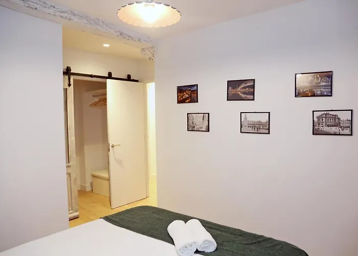 Piso Reformado Frente A La Catedral * ビルバオ