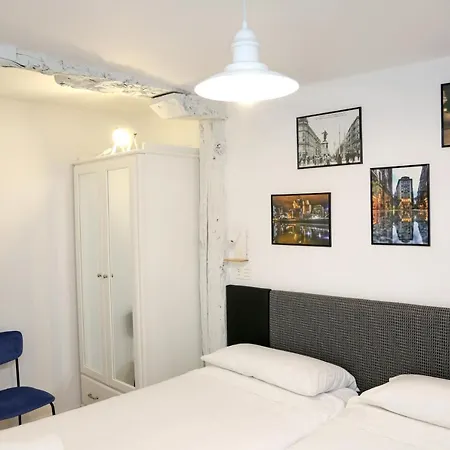 Apartment Piso Reformado Frente A La Catedral