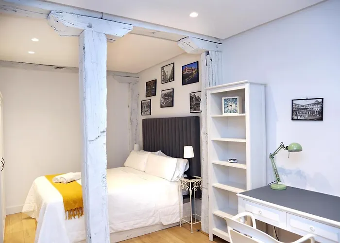 Piso Reformado Frente A La Catedral *