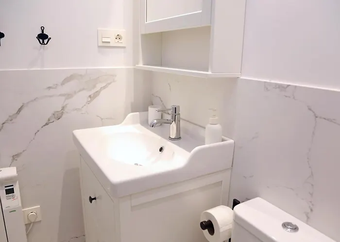 Piso Reformado Frente A La Catedral * Bilbao