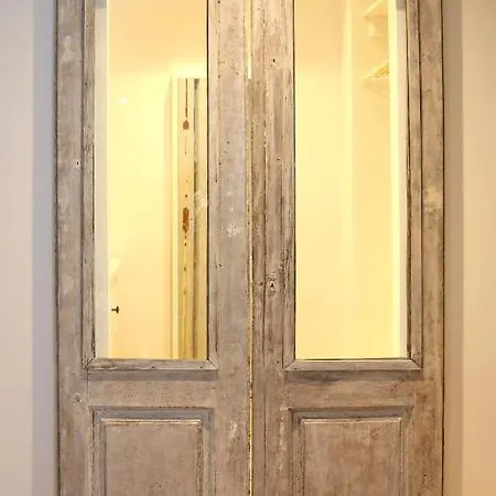 Piso Reformado Frente A La Catedral Διαμέρισμα